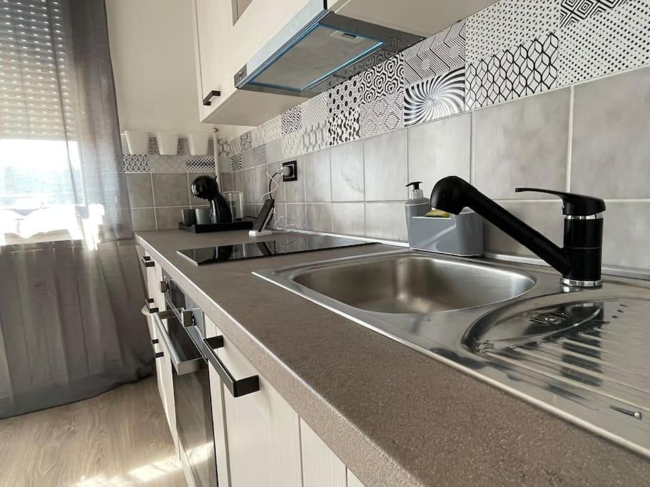 Leni Arena Zagreb Apartment Kültér fotó